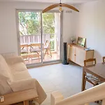 Duplex Cosy Avec Rooftop Vue Mer, Almanarre Apartment *