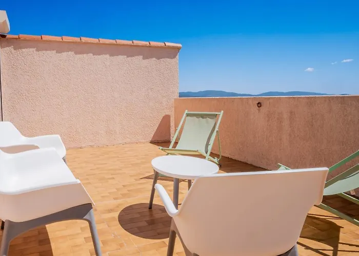 Duplex Cosy Avec Rooftop Vue Mer, Almanarre * Hyères